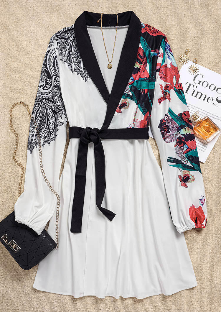 

Mini Dresses Floral Long Sleeve Wrap V-Neck Mini Dress in White. Size: ,XL