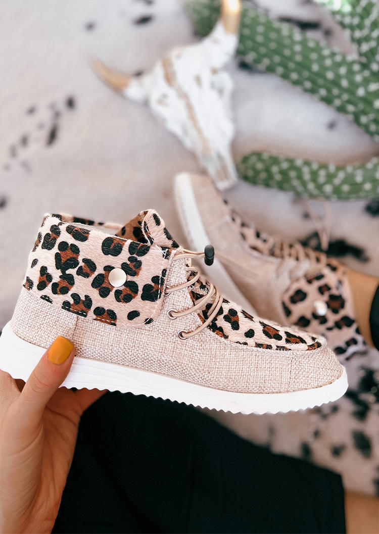 

Sneakers Leopard Button Lace Up Round Toe Flat Canvas Sneakers in Multicolor. Size: ,38,39,40,41