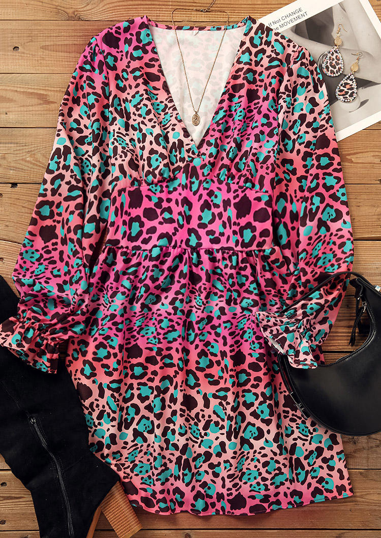 Mini Dresses Colorful Leopard Button Smocked V-Neck Mini Dress in Multicolor. Size: L,M,S,XL