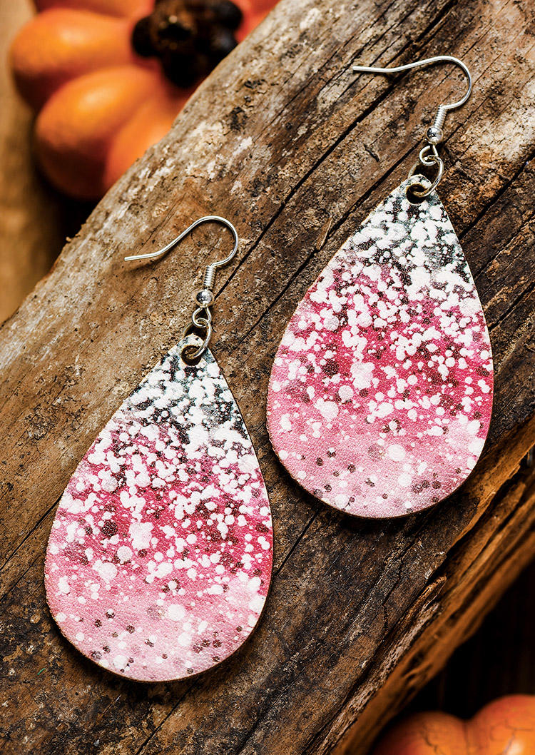 Earrings Gradient Glitter PU Leather Earrings in Pink. Size: One Size