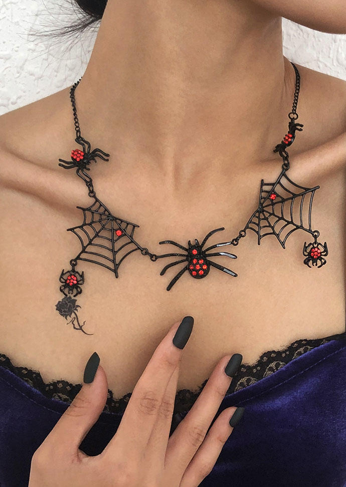 

Necklaces Halloween Spider Web Necklace in Multicolor. Size
