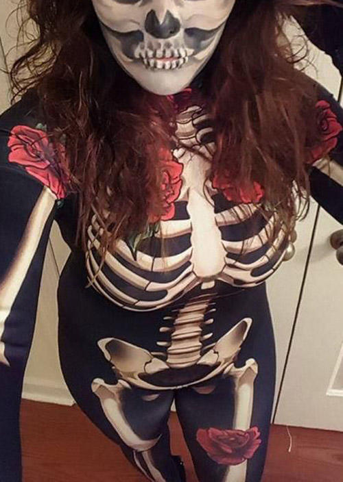 

Jumpsuits & Rompers Halloween Skeleton Rose Jumpsuit in Black. Size: L,M,,XL