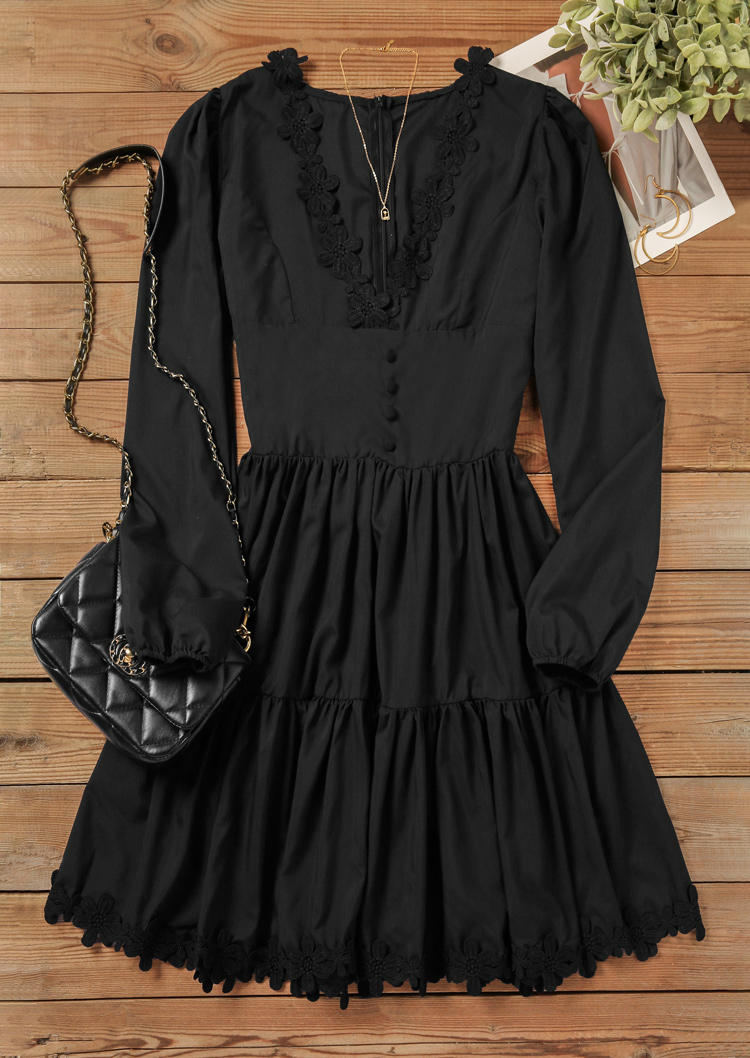 Mini Dresses Lace Splicing Button Ruffled Mini Dress in Black. Size: L,S