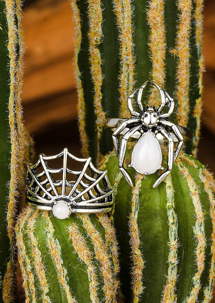 Rings 2Pcs Halloween Spider Web Ring Set in Silver. Size: One Size