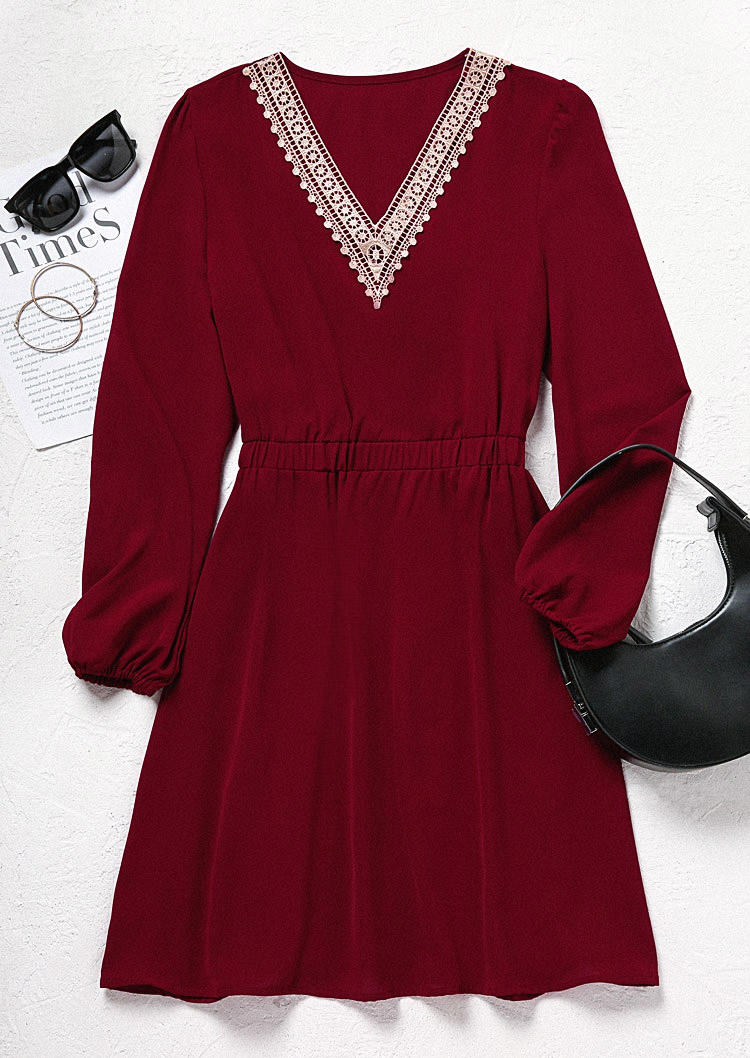 Mini Dresses Lace Splicing Ruffled Elastic Cuff Mini Dress in Red. Size: M