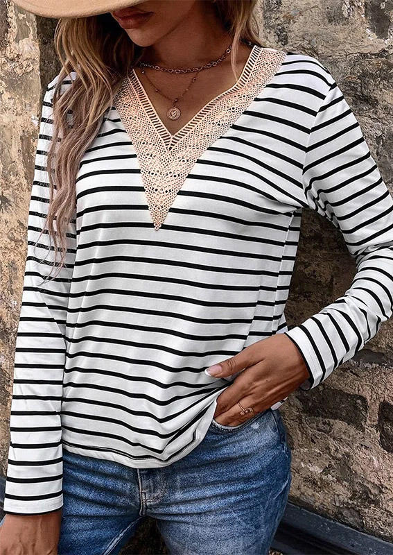 

Blouses Striped Lace Splicing V-Neck Blouse in Multicolor. Size