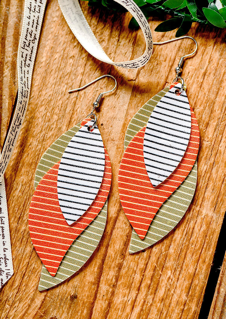 

Earrings Striped Leaf Multi-Layered PU Leather Earrings in Multicolor. Size