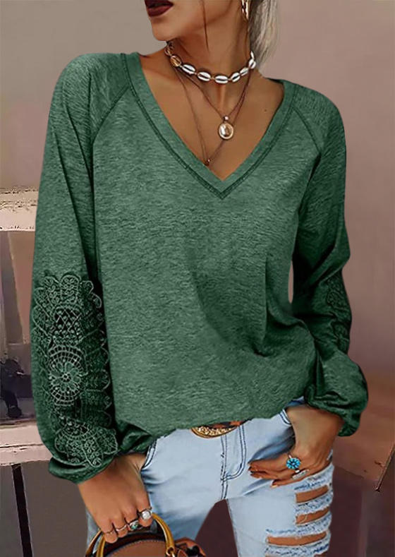 

Blouses Lace Splicing Raglan Sleeve Blouse in Green. Size