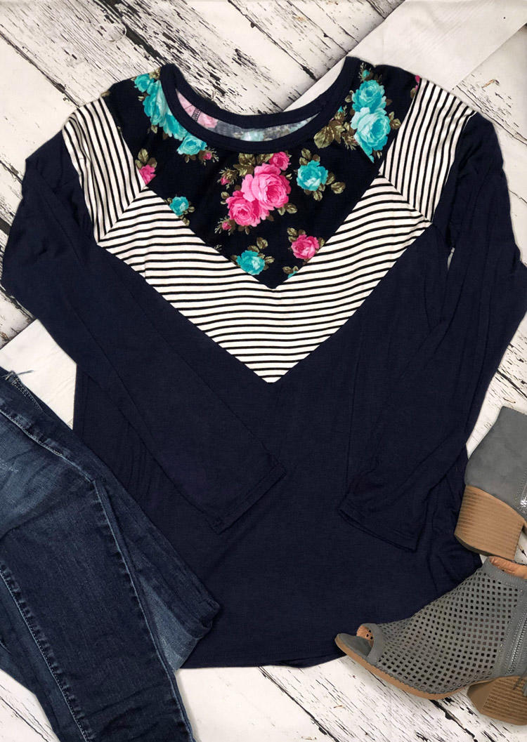 

Blouses Floral Striped Long Sleeve Blouse in Blue. Size: L