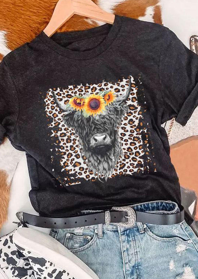 

T-shirts Tees Leopard Highland Cattle O-Neck T-Shirt Tee in Gray. Size: ,XL