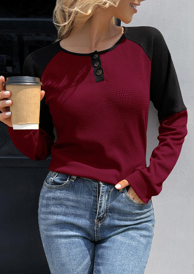 

Blouses Color Block Button Long Sleeve Waffle Blouse in Red. Size: ,XL