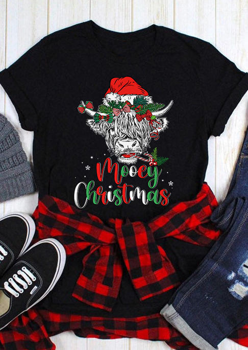 

T-shirts Tees Mooey Christmas Highland Cattle Mistletoe T-Shirt Tee in Black. Size
