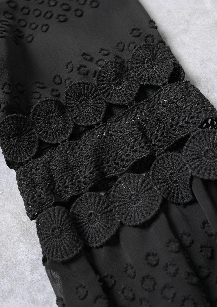 Lace Mesh Splicing Jacquard Hollow Out Lantern Sleeve Blouse - Black