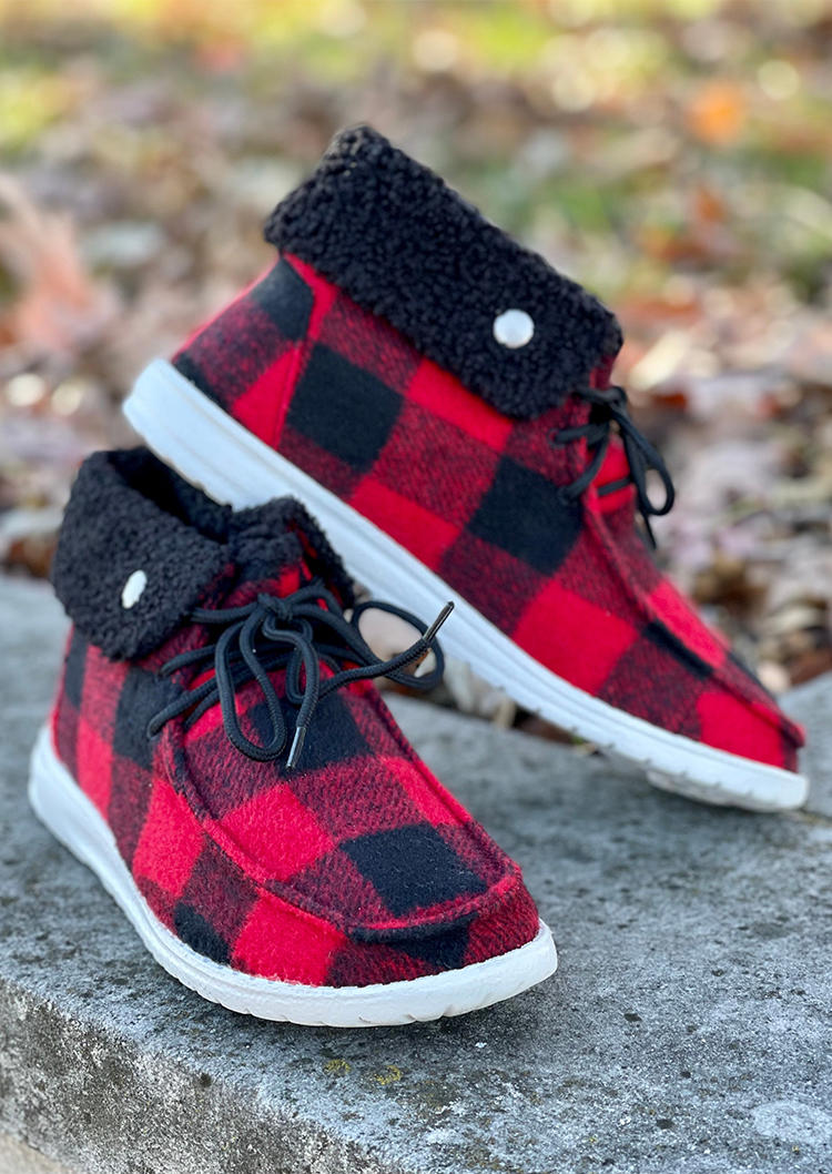 Sneakers Buffalo Plaid Lace Up Round Toe Fleece Sneakers in Red. Size: 37,38,39,40,41