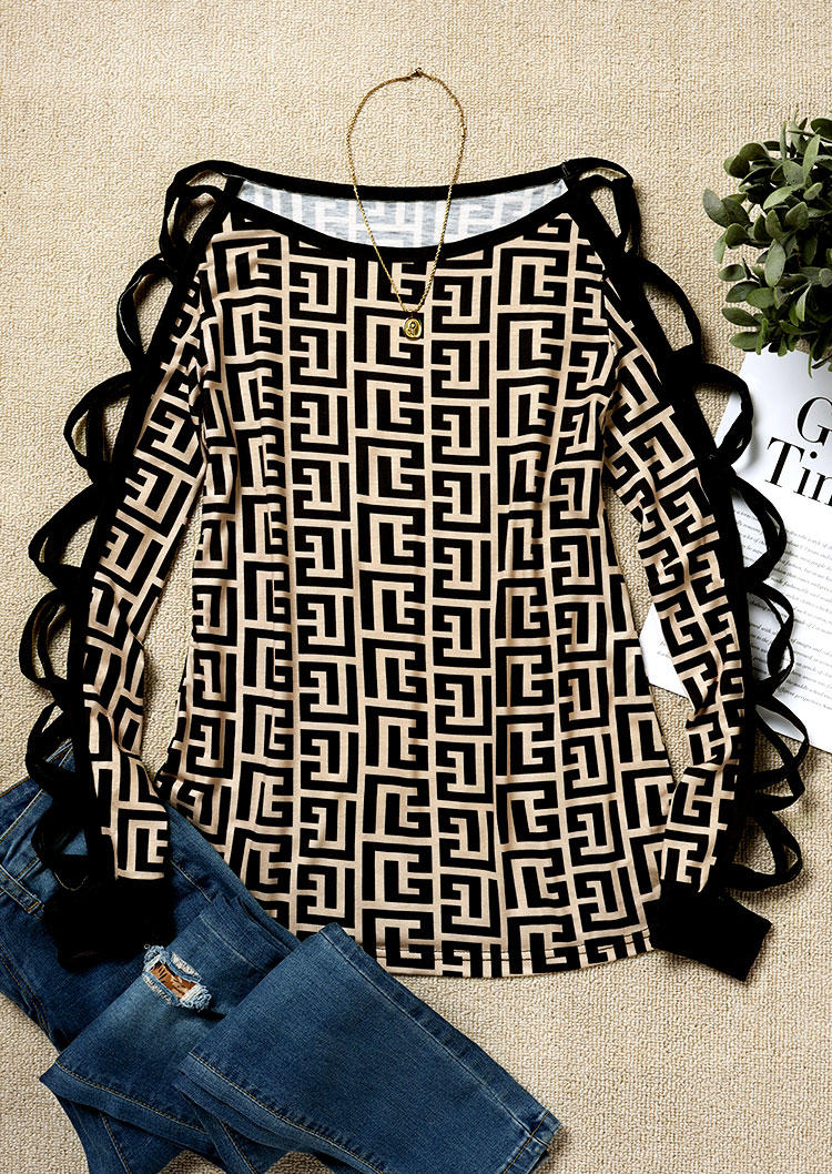 

Blouses Geometric Criss-Cross Long Sleeve Blouse in Black. Size: L,M,,XL