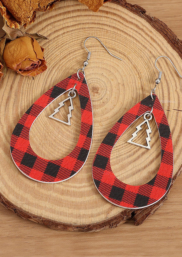 

Earrings Christmas Tree Plaid Hollow Out Earrings in Multicolor. Size