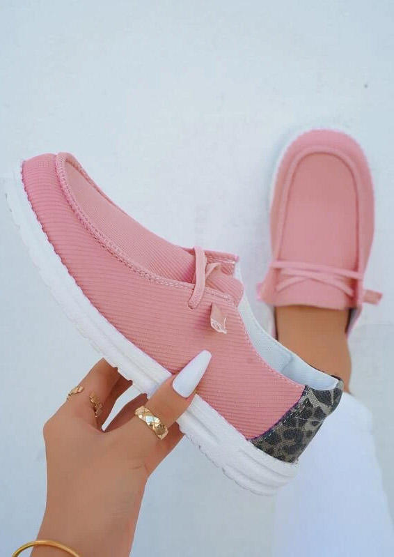 

Sneakers Leopard Lace Up Flat Sneakers in Pink. Size: ,38,39,40,41