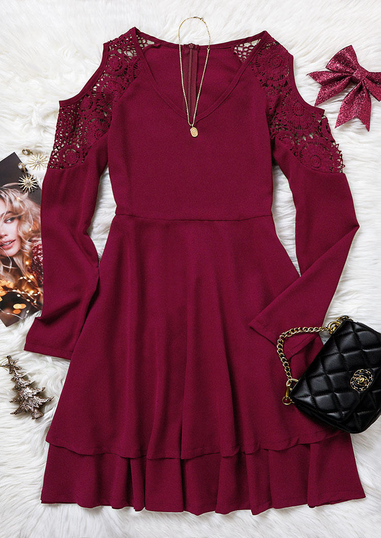 

Mini Dresses Lace Splicing Cold Shoulder Layered Mini Dress - Burgundy in Red. Size