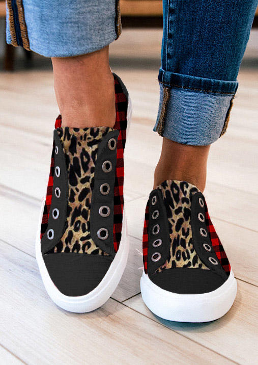 

Sneakers Leopard Plaid Slip On Sneakers in Red. Size: ,38,39,40,41