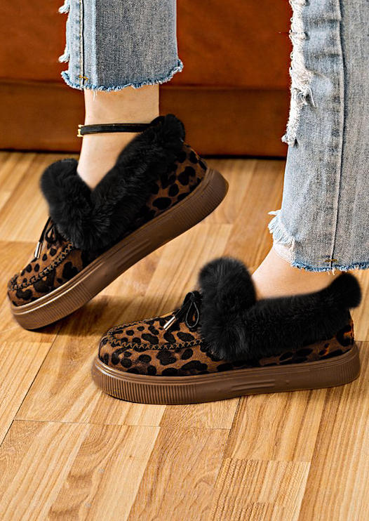 

Sneakers Warm Plush Slip On Round Toe Flat Sneakers in Multicolor. Size