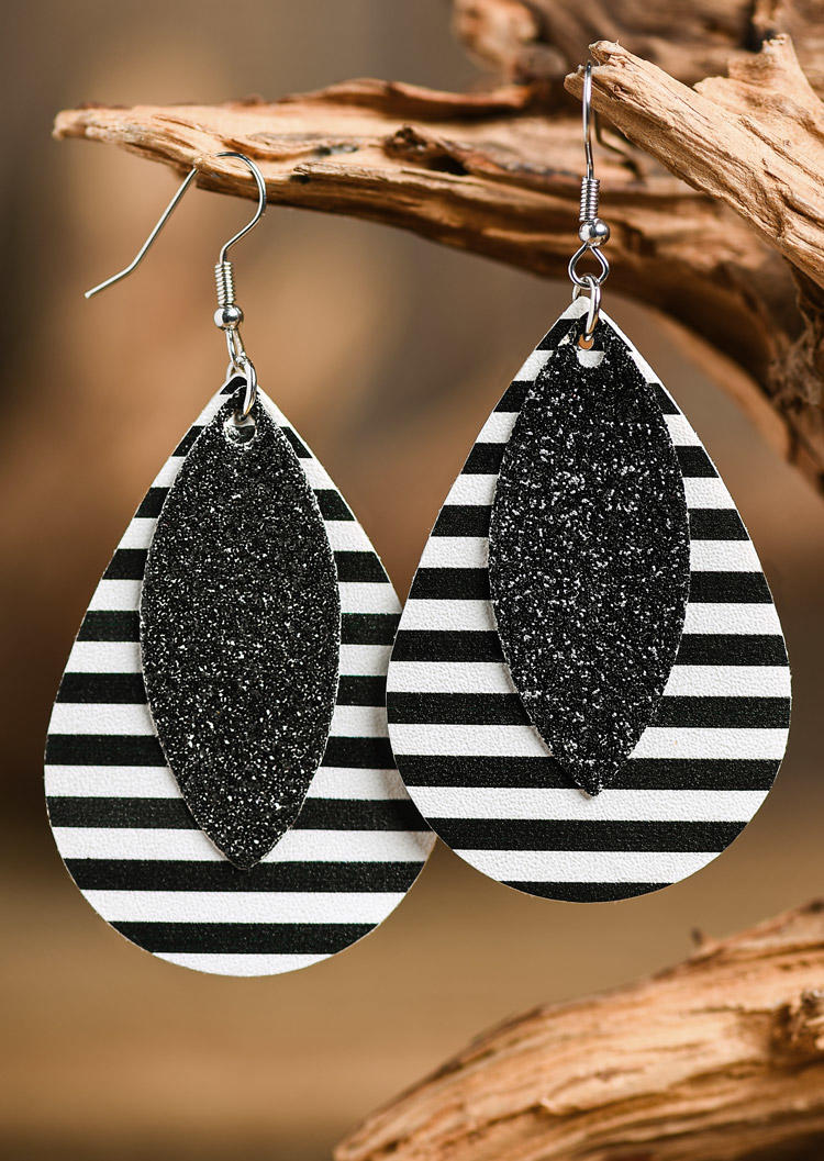 

Earrings Striped Double-Layered PU Leather Earrings in Black. Size