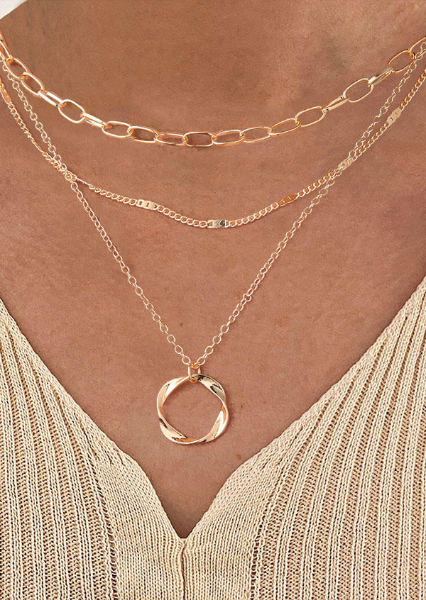Necklaces Hollow Out Multi-Layer Pendant Necklace in Gold. Size: One Size