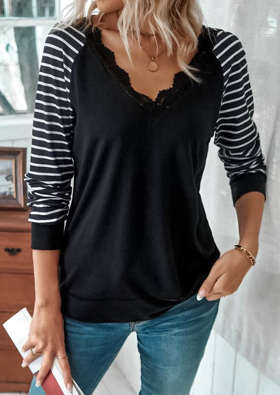 

Blouses Lace Splicing Striped Raglan Sleeve Blouse in Black. Size: L,M,,XL