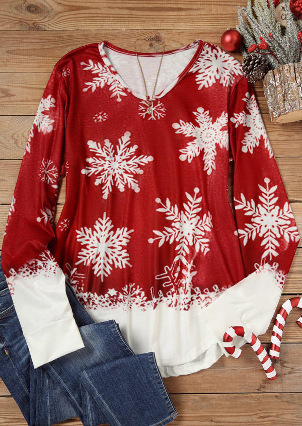 

Blouses Christmas Snowflake Long Sleeve Blouse in Red. Size: L,M,,XL