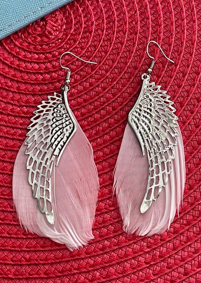 Earrings Wing Feather Hollow Out Earrings in White. Size: One Size