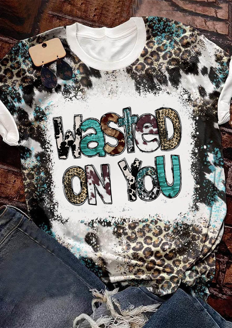 

T-shirts Tees Wasted On You Leopard T-Shirt Tee in Multicolor. Size: L,M,,XL