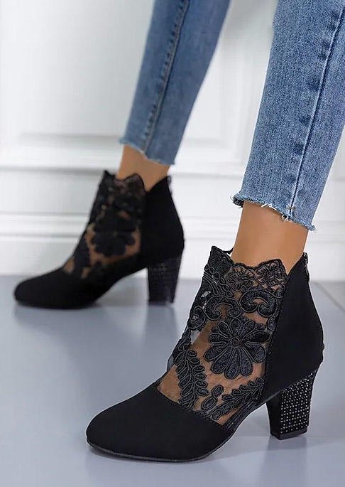 

Boots Lace Splicing Zipper Chunky Heeled Boots in Black. Size