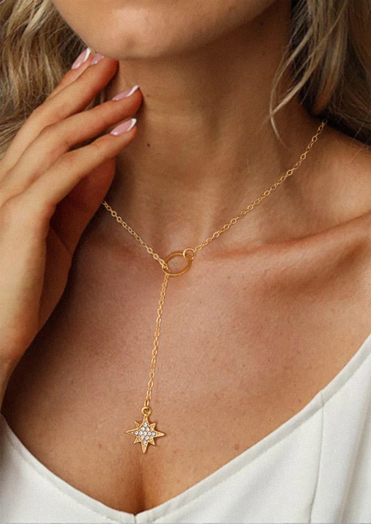 

Necklaces Rhinestone Starburst Metal Circle Necklace in Gold. Size