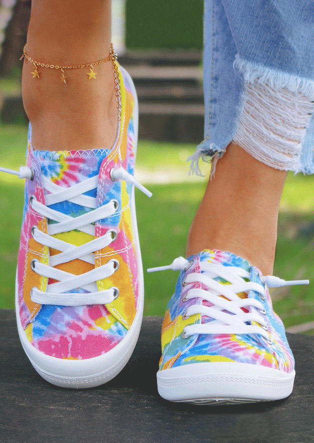 Sneakers Tie Dye Lace Up Flat Canvas Sneakers in Multicolor. Size: 37,38,39,40,41