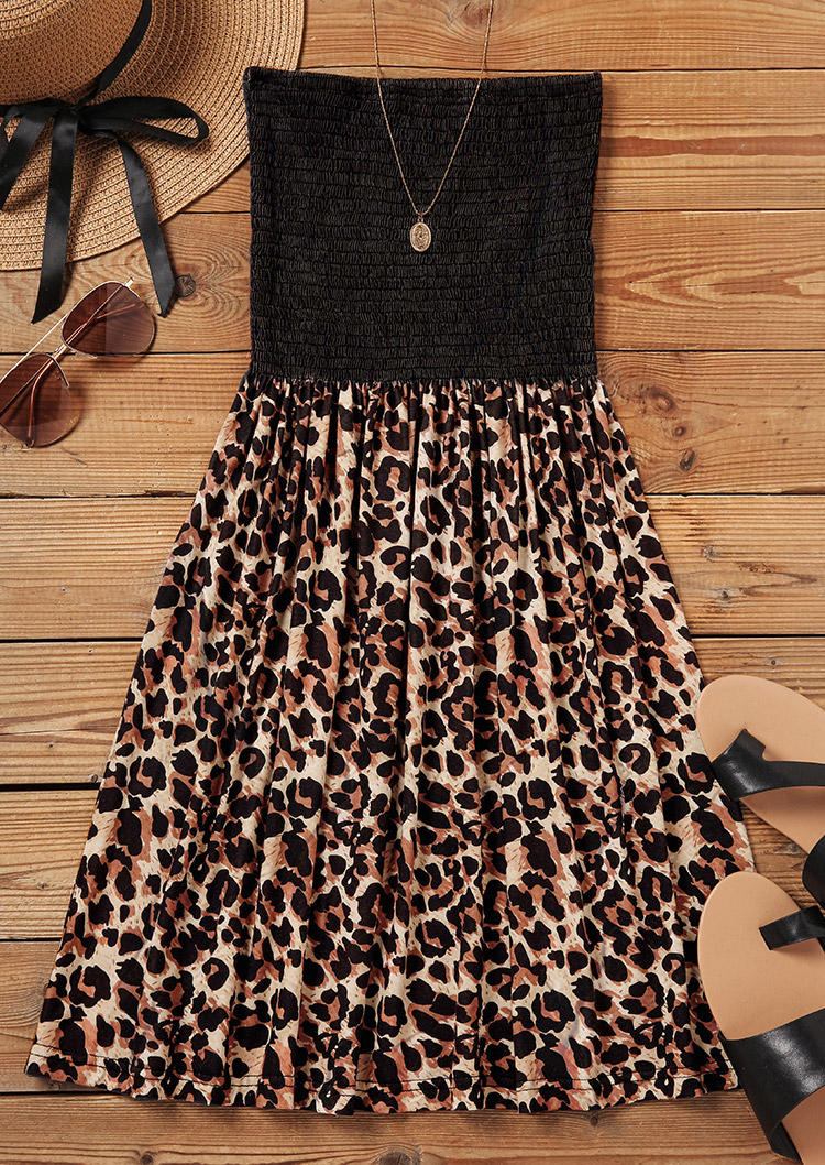 Mini Dresses Leopard Smocked Ruffled Strapless Mini Dress in Multicolor. Size: L,M,S,XL