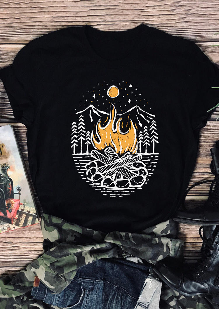 

T-shirts Tees Camping Adventure And Camp Fire O-Neck T-Shirt Tee in Black. Size