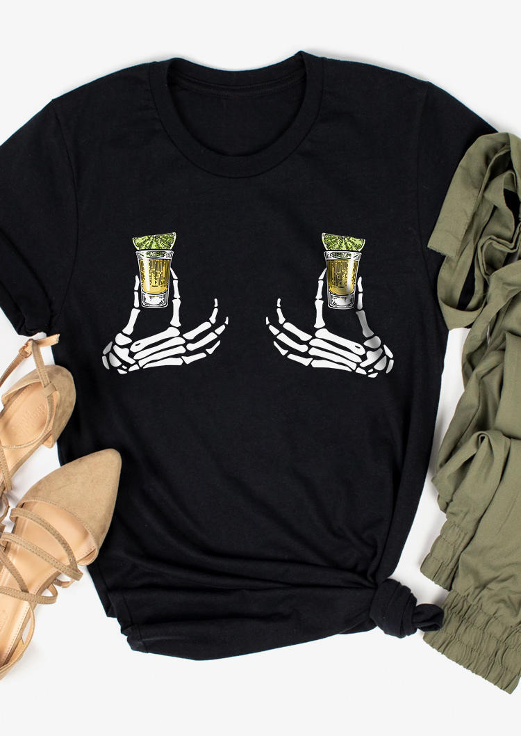 

T-shirts Tees Skeleton Hand Beer T-Shirt Tee in Black. Size