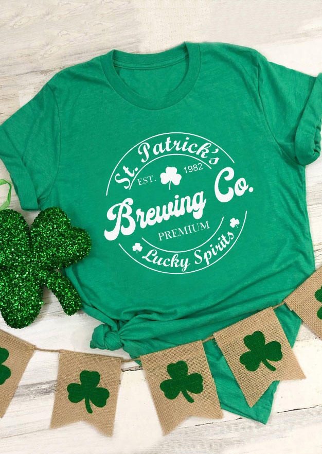

T-shirts Tees St. Patrick' Lucky Spirits Shamrock T-Shirt Tee in Green. Size: M
