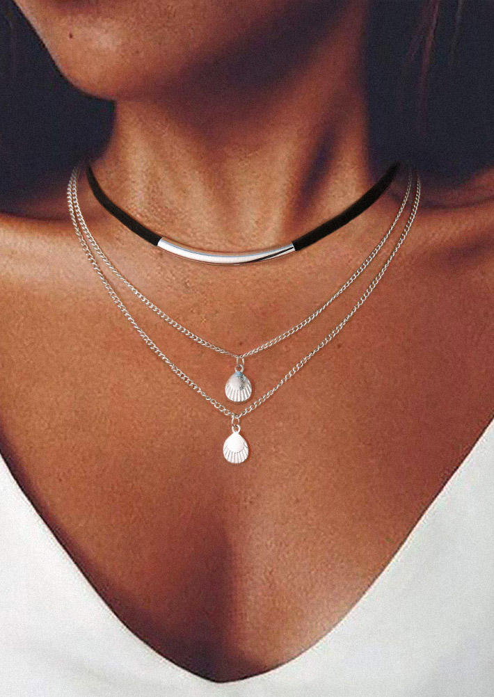 

Necklaces Shell Multi-Layered Pendant Necklace in Silver. Size