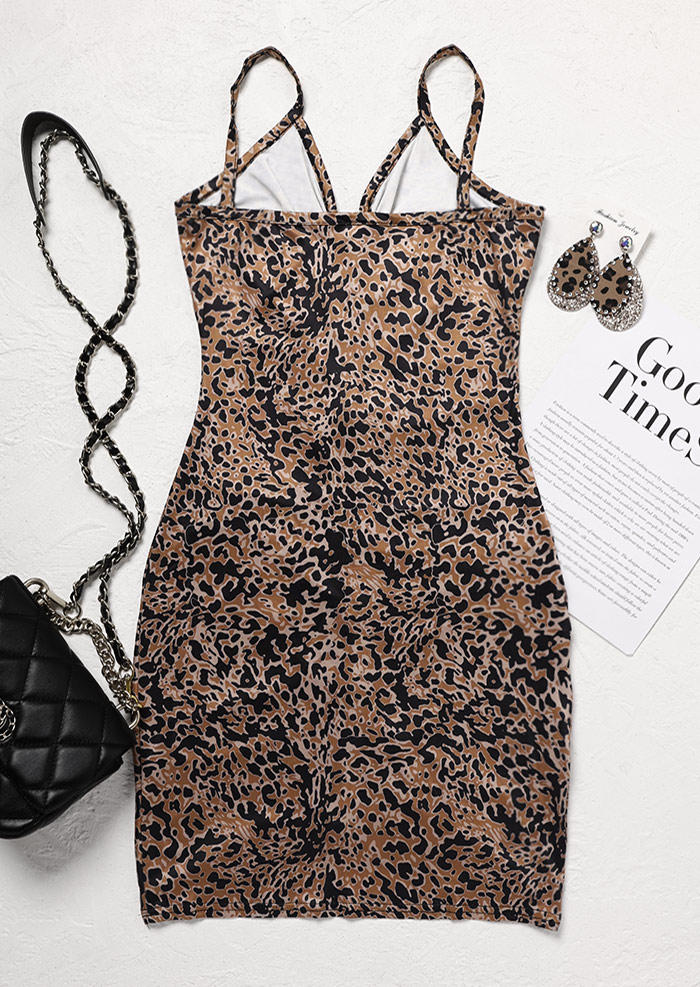 

Bodycon Dresses Leopard Printed Ruffled Bodycon Dress in Multicolor. Size: L,M