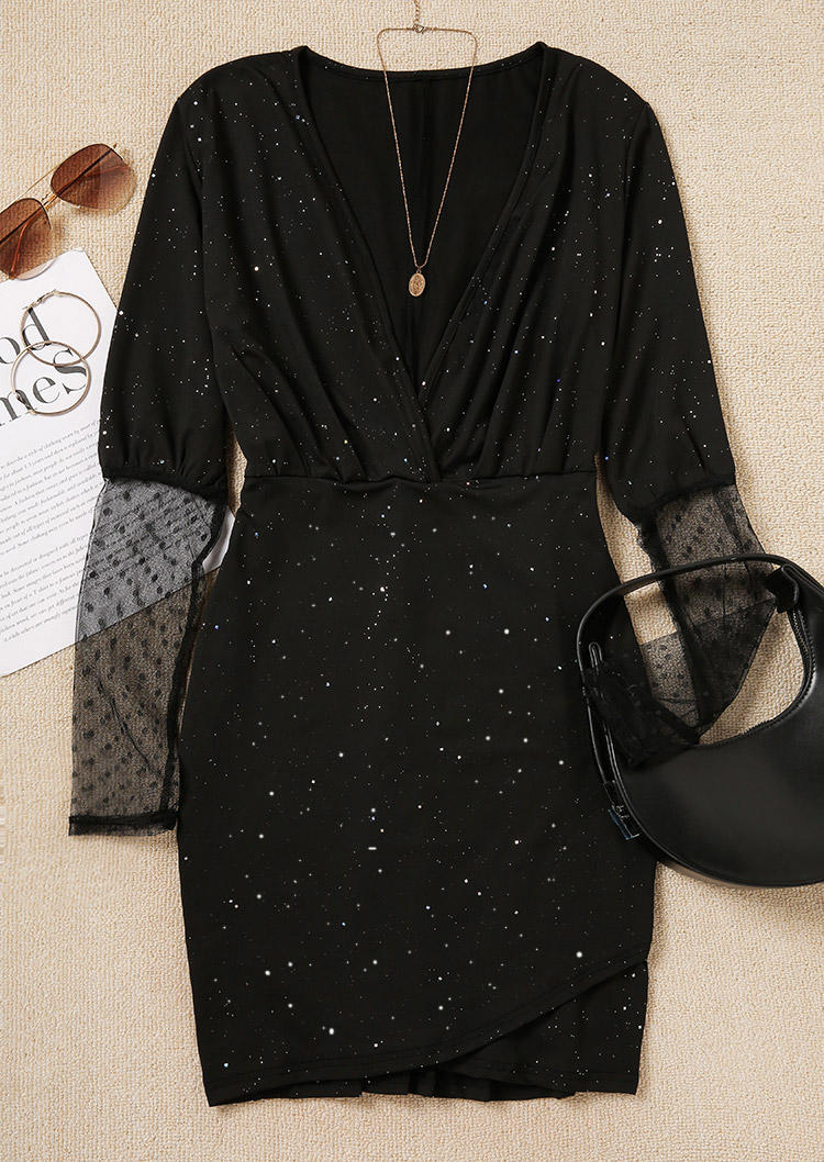 

Bodycon Dresses Glitter Mesh Splicing V-Neck Bodycon Dress in Black. Size: L,M,,XL