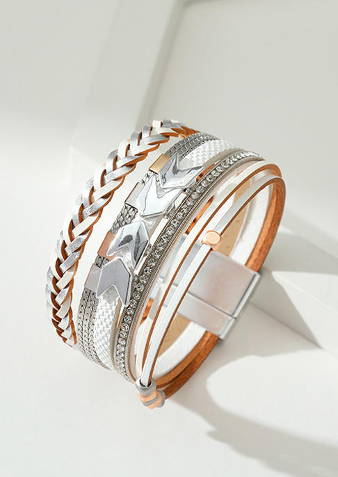 

Bracelet Hollow Out Beading Magnet Buckle Bracelet in Silver. Size