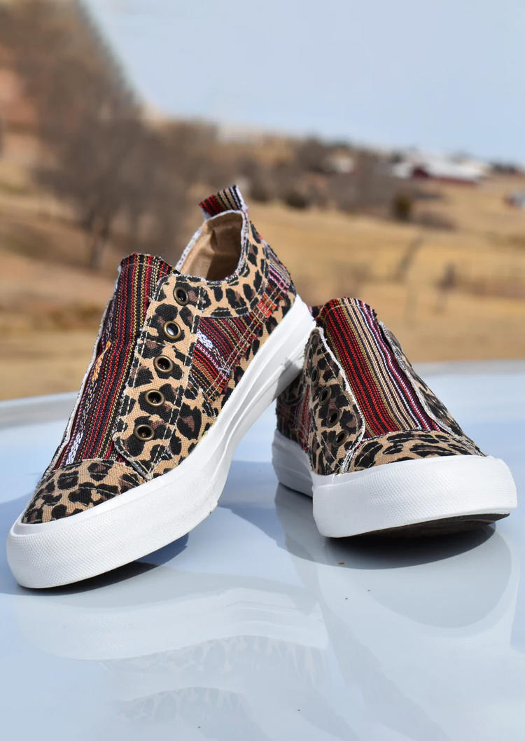 

Sneakers Leopard Serape Striped Slip On Flat Sneakers in Multicolor. Size: ,38,39,40,41