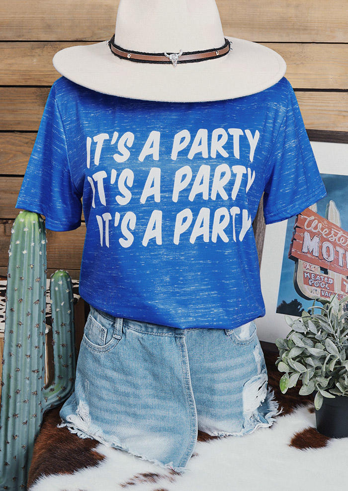 

T-shirts Tees It' A O-Neck T-Shirt Tee in Blue. Size: L,M,,XL