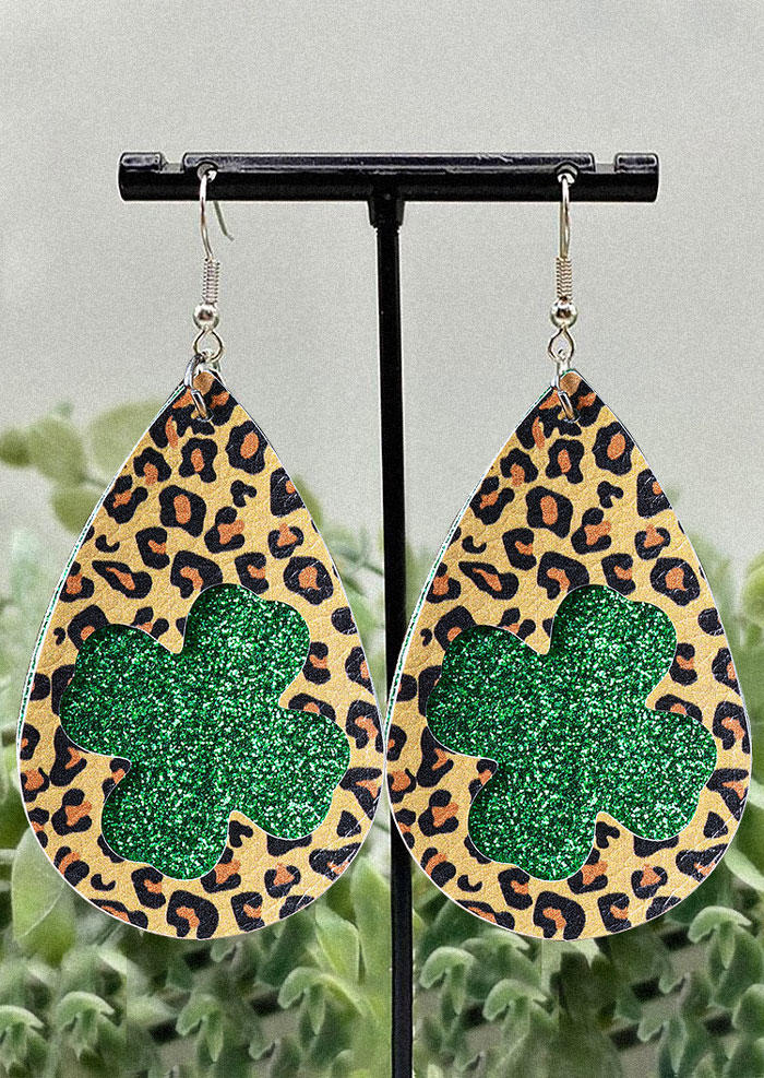 

Earrings St. Patrick's Day Lucky Shamrock Glitter Plaid Earrings in Multicolor. Size