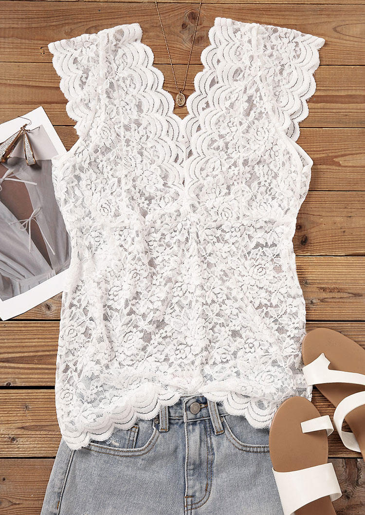 Tank Tops Lace Scallop Collar Tank Top in White. Size: L,M,S,XL
