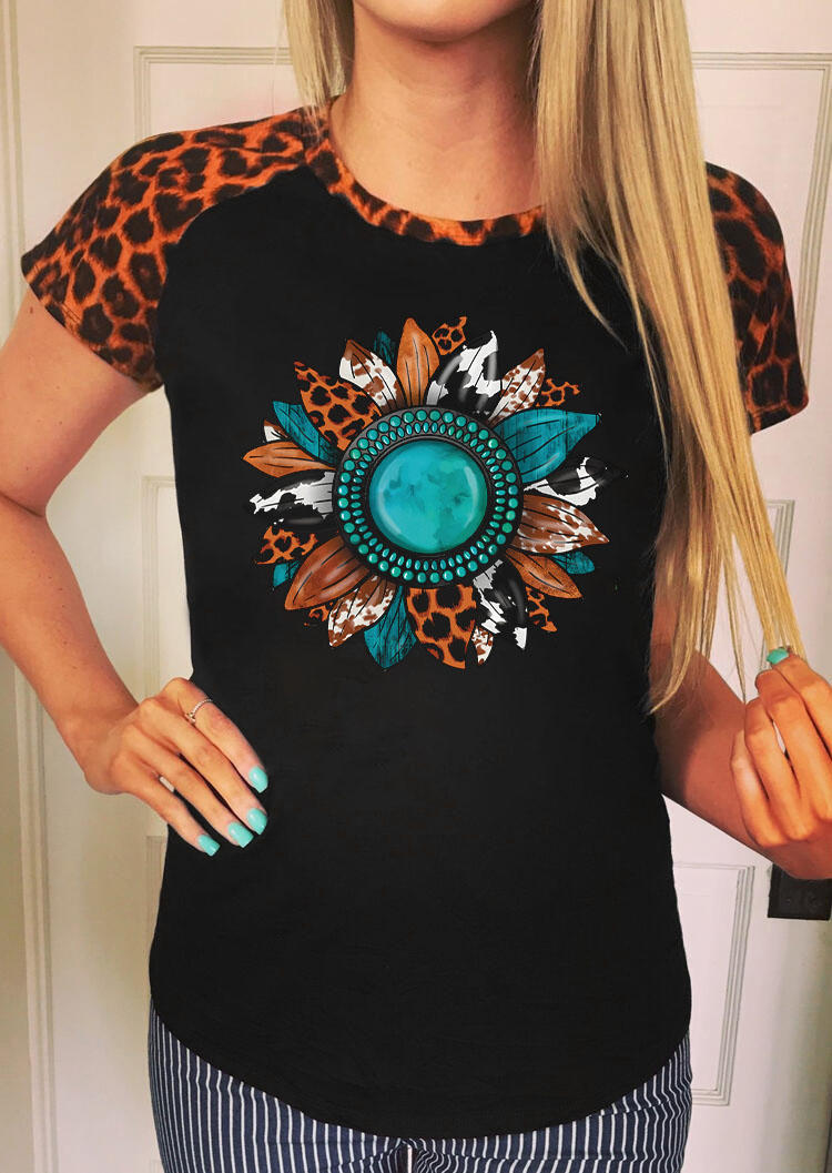 T-shirts Tees Leopard Sunflower Turquoise Cow T-Shirt Tee in Black. Size: L,M,S,XL