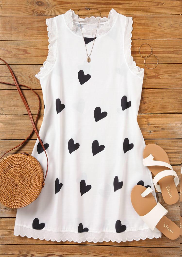 Mini Dresses Love Heart Scallop Collar Mini Dress in White. Size: L,M,S,XL