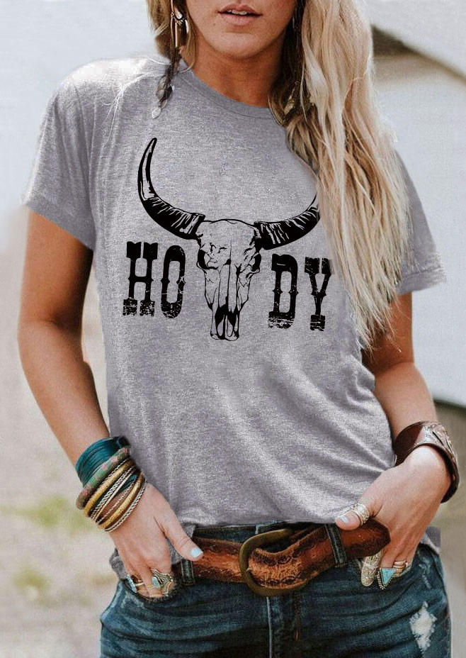 

T-shirts Tees Howdy Steer Skull O-Neck T-Shirt Tee in Gray. Size