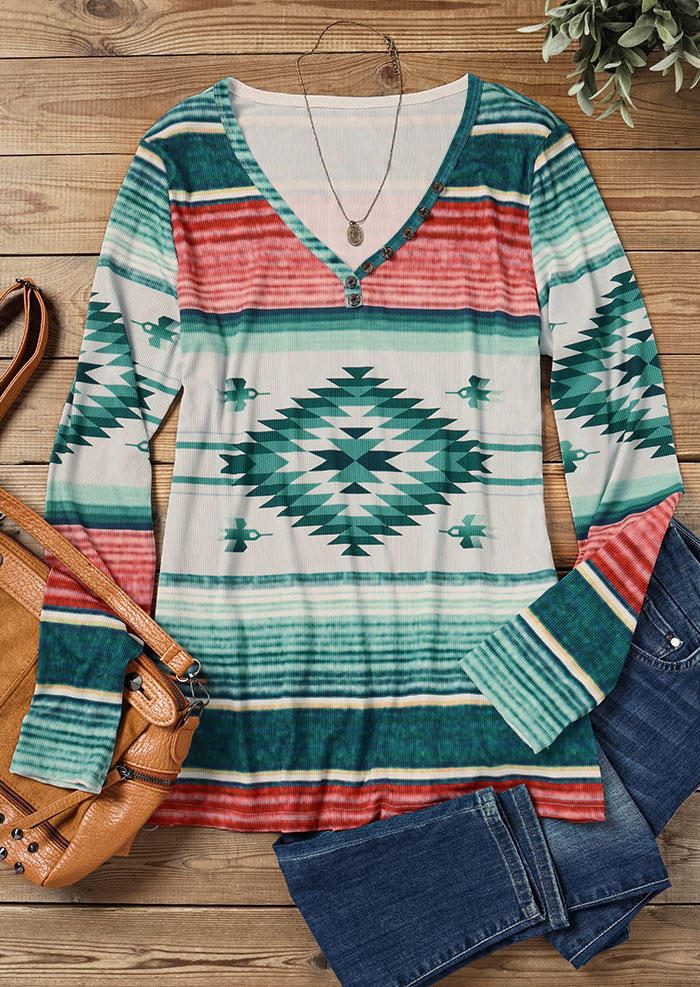 

Blouses Aztec Geometric Button Long Sleeve Blouse in Multicolor. Size: ,XL