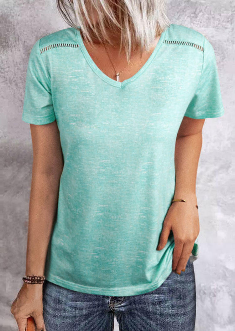 

Blouses Hollow Out Lace Splicing V-Neck Blouse in Green. Size: L,M,,XL